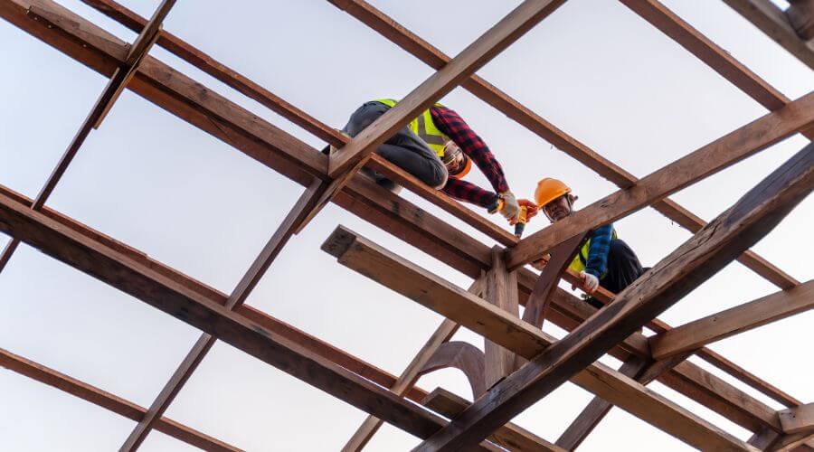 Professional gutter cleaning services in Bisbee, ND